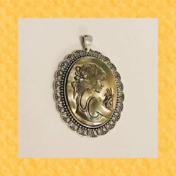 Rare Cameo Shell Clearance‎ Sale On Discount Necklaces And Jewelry - Picture 3 of 4